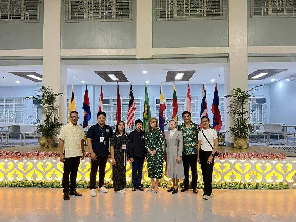 Marians Share Internationalization Journey